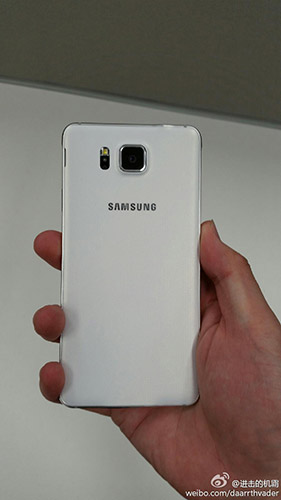 Samsung Galaxy Alpha 02
