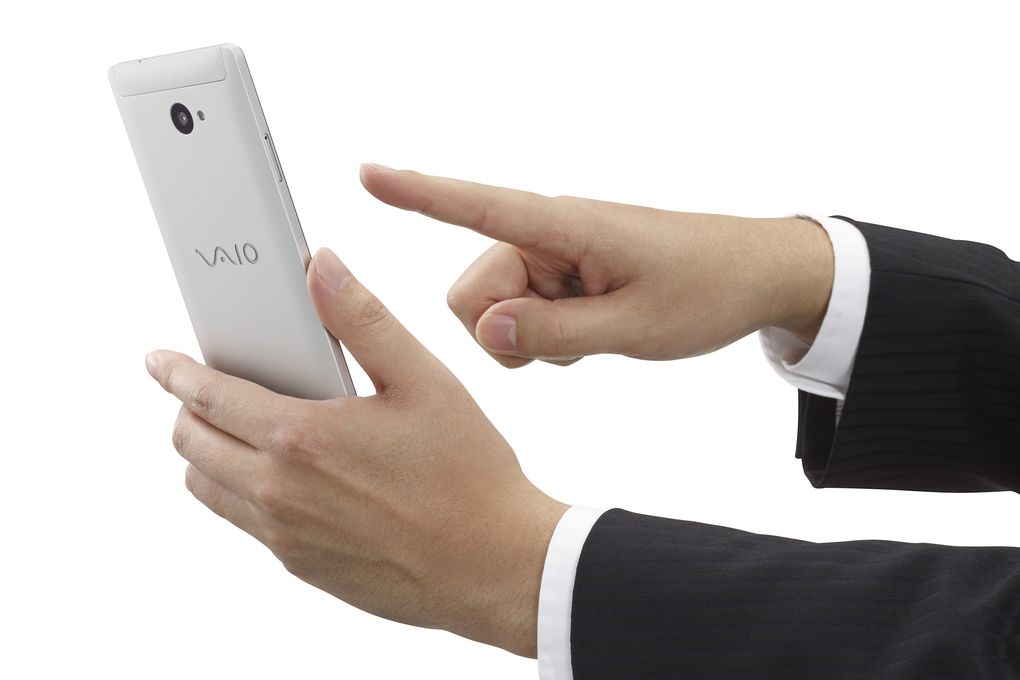 Vaio Phone Biz Hands On