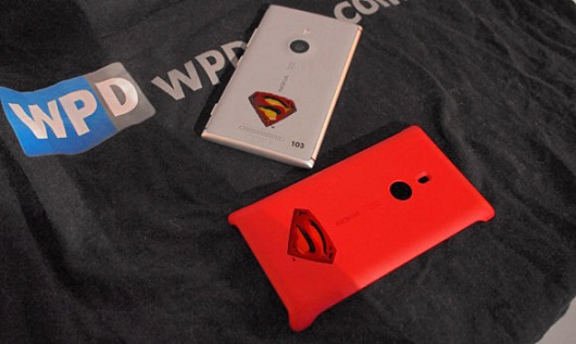 Lumia 925 Superman Wireless Cover