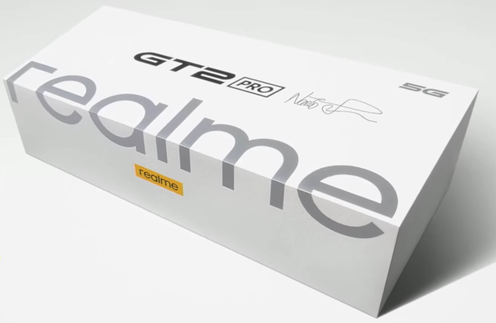 realme GT 2 Pro retail box