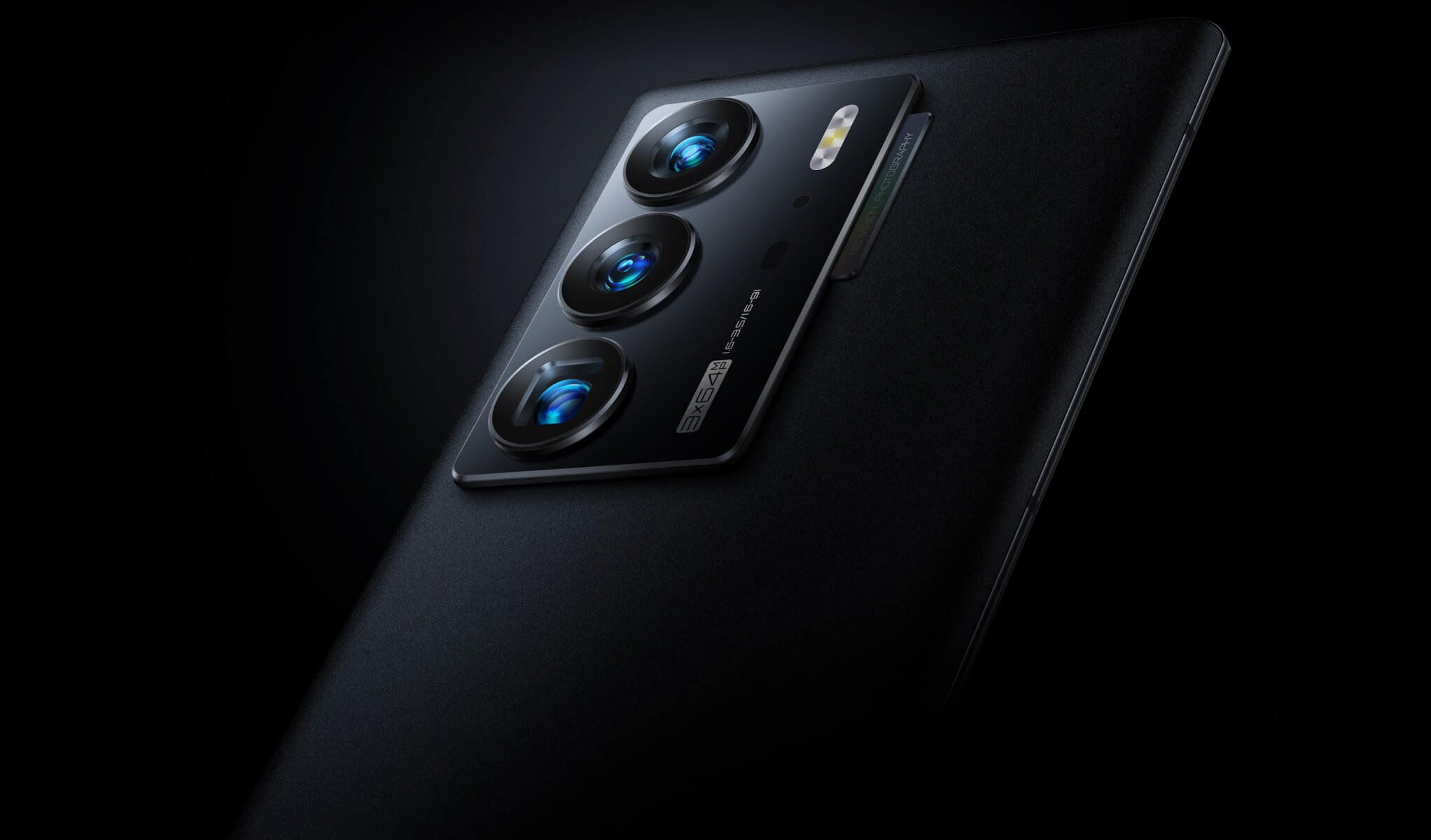 ZTE Axon 40 Ultra cameras