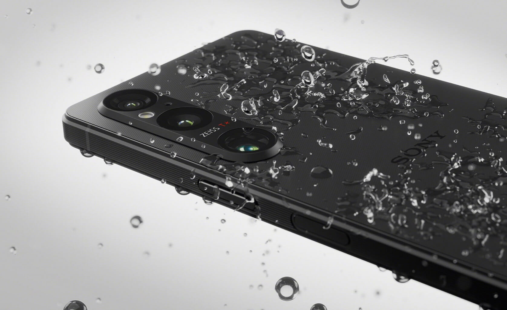 Sony Xperia 1 V water proof
