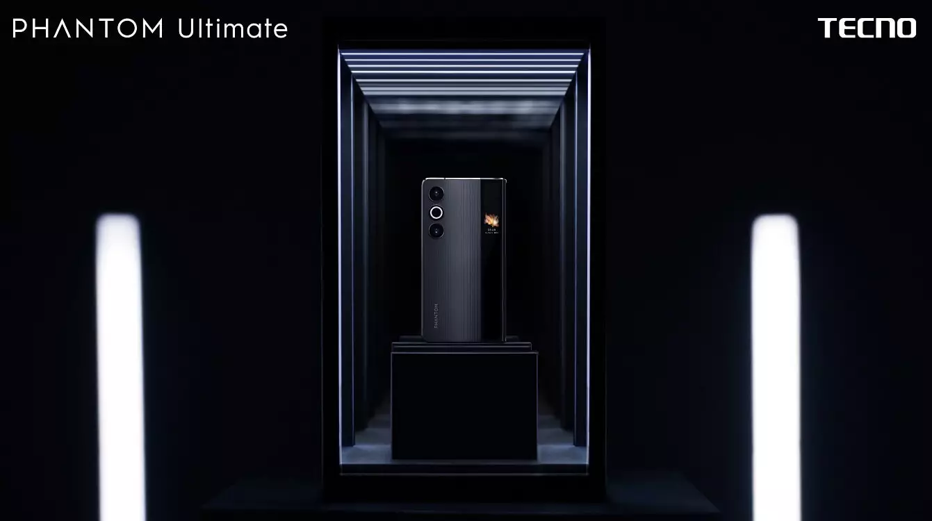 Tecno Phantom Ultimate Rollable Concept phone 2.