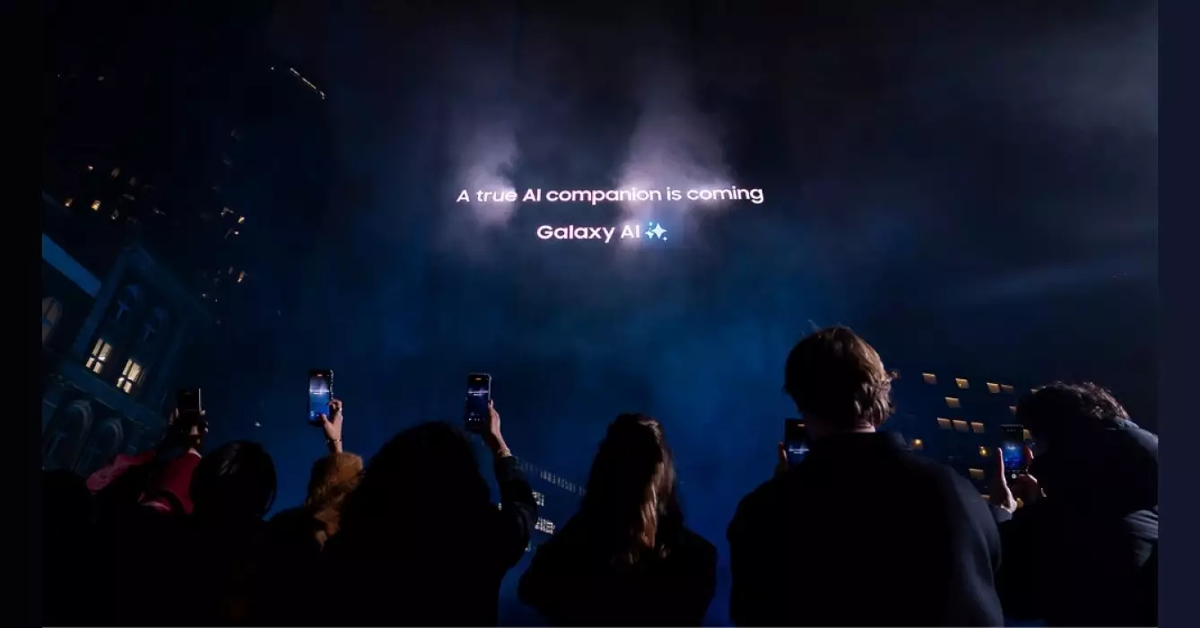 Samsung Galaxy Unpacked 2025 Holographic preview video.